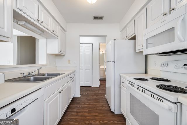 12300 Apache Avenue APT 704, Savannah, GA 31419