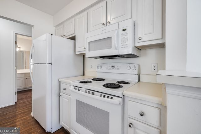 12300 Apache Avenue APT 704, Savannah, GA 31419