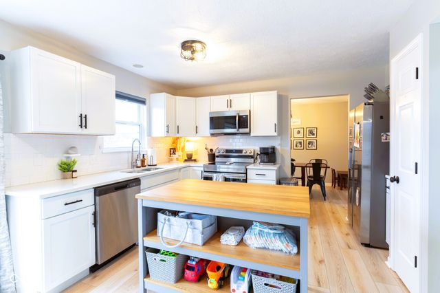 714 Tanninger Drive, Indianapolis, IN 46239