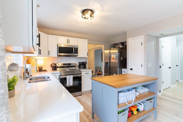 714 Tanninger Drive, Indianapolis, IN 46239