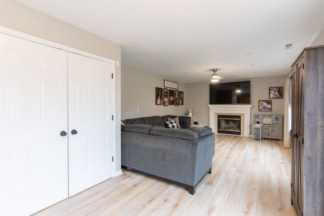 714 Tanninger Drive, Indianapolis, IN 46239