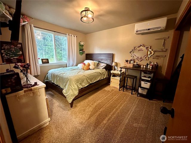 970 N Colony Surf Drive, Lilliwaup, WA 98555