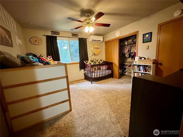 970 N Colony Surf Drive, Lilliwaup, WA 98555