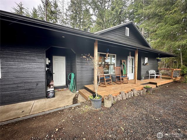 970 N Colony Surf Drive, Lilliwaup, WA 98555