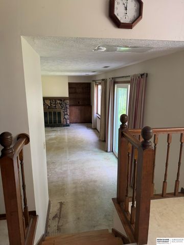 6214 S 150 Street, Omaha, NE 68137