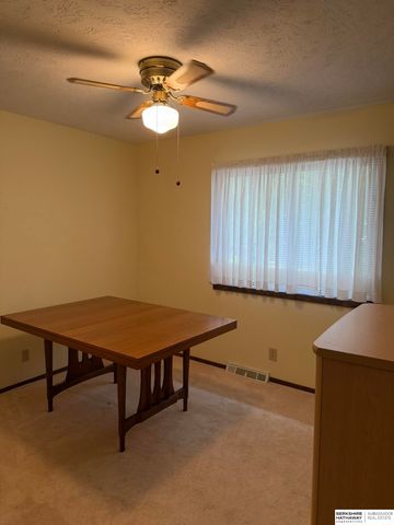 6214 S 150 Street, Omaha, NE 68137