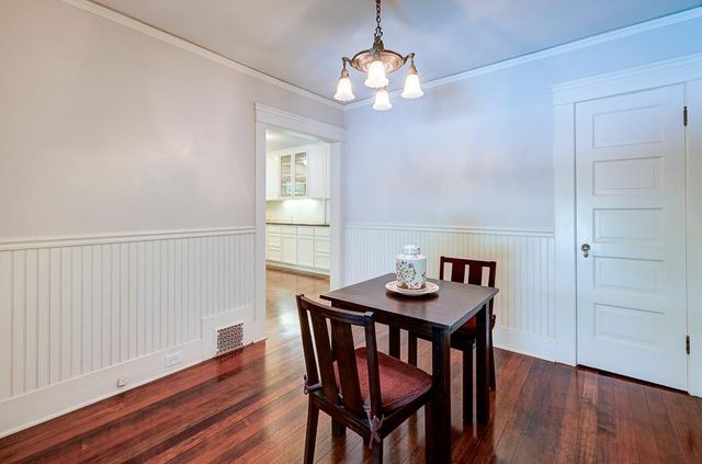 933 E Cambridge Avenue, Fresno, CA 93704