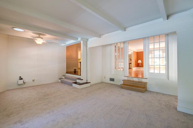 933 E Cambridge Avenue, Fresno, CA 93704