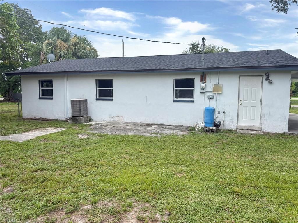 3751 Highland AVE, FORT MYERS, FL 33916 — photo 3