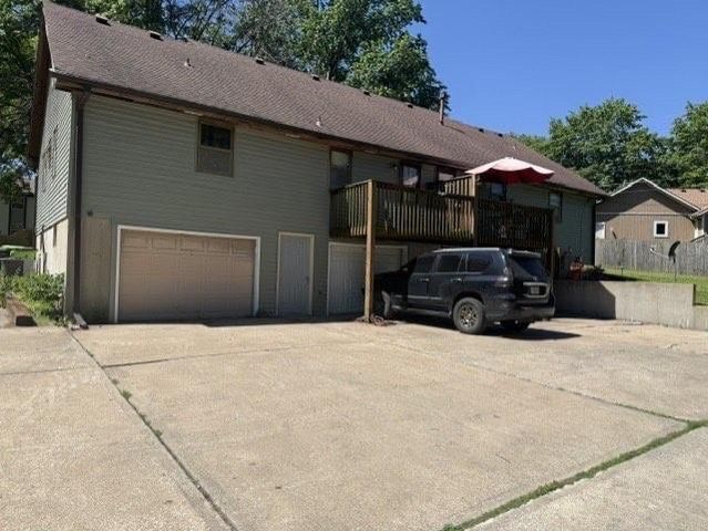 2200 Twin Oaks Drive, Harrisonville, MO 64701