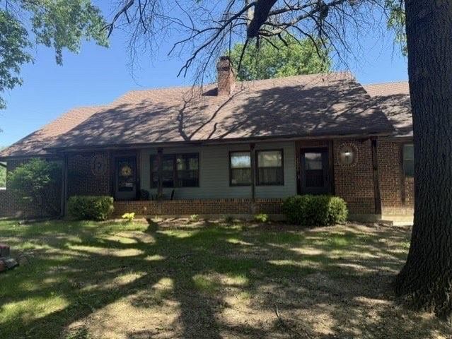 2200 Twin Oaks Drive, Harrisonville, MO 64701