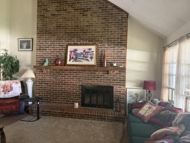 2200 Twin Oaks Drive, Harrisonville, MO 64701