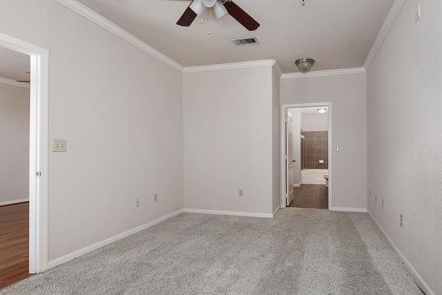 1711 Old Spanish Trail 443, Houston, TX 77054