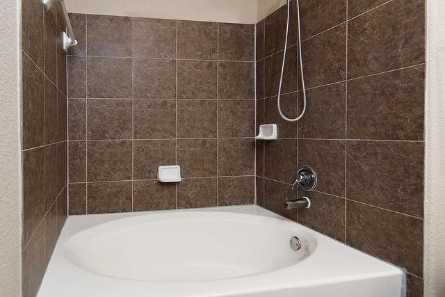 1711 Old Spanish Trail 443, Houston, TX 77054