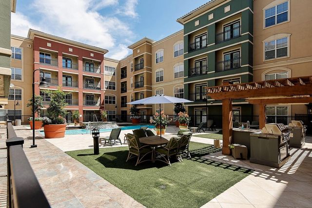 1711 Old Spanish Trail 443, Houston, TX 77054