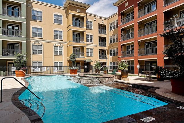 1711 Old Spanish Trail 443, Houston, TX 77054