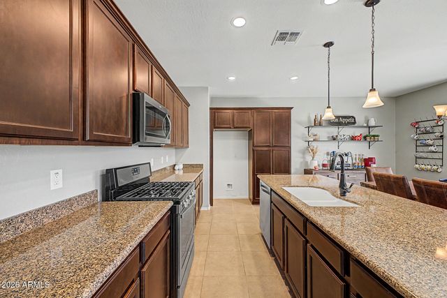 12119 W HIDE Trail, Peoria, AZ 85383
