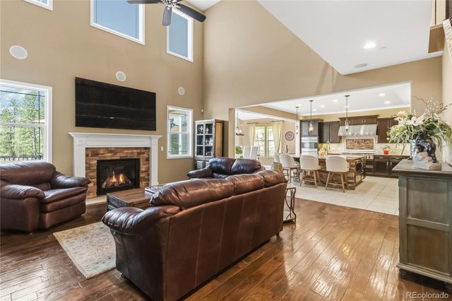 1600 Knotty Pine Way, Castle Rock, CO 80108