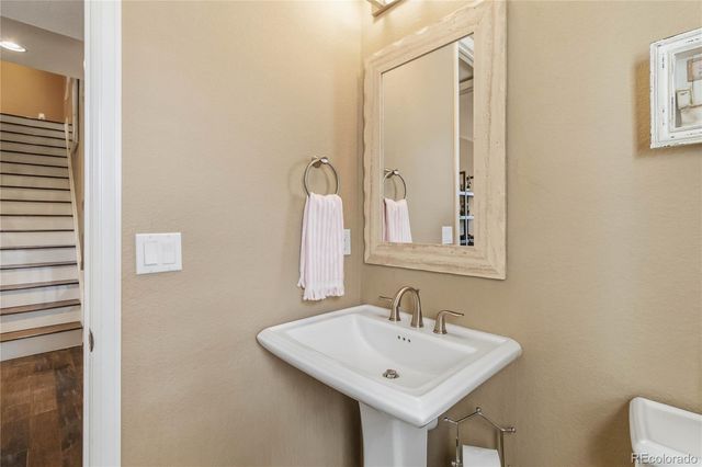 1600 Knotty Pine Way, Castle Rock, CO 80108
