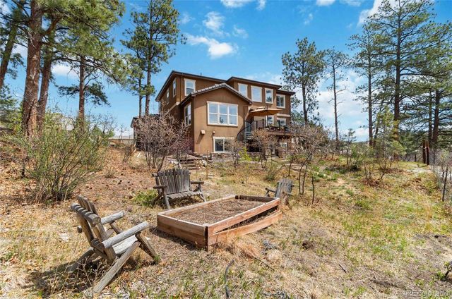 1600 Knotty Pine Way, Castle Rock, CO 80108
