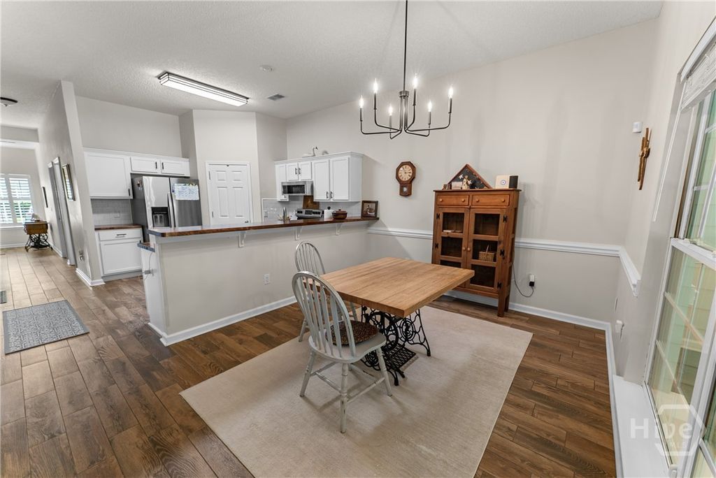 Image 10 of property listing at 88 Travertine Circle, Savannah, GA 31419