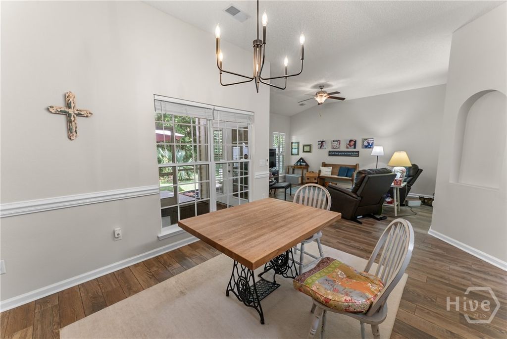 Image 11 of property listing at 88 Travertine Circle, Savannah, GA 31419