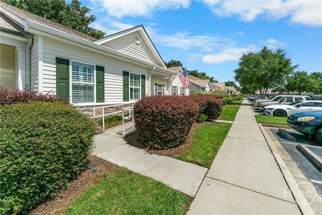Image 3 of property listing at 88 Travertine Circle, Savannah, GA 31419