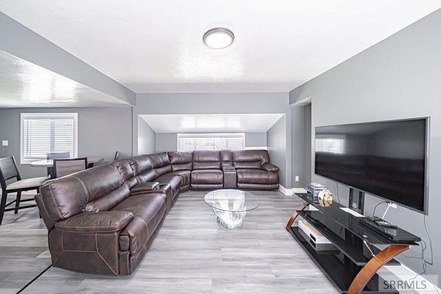 3490 E Elswood Drive, Idaho Falls, ID 83402