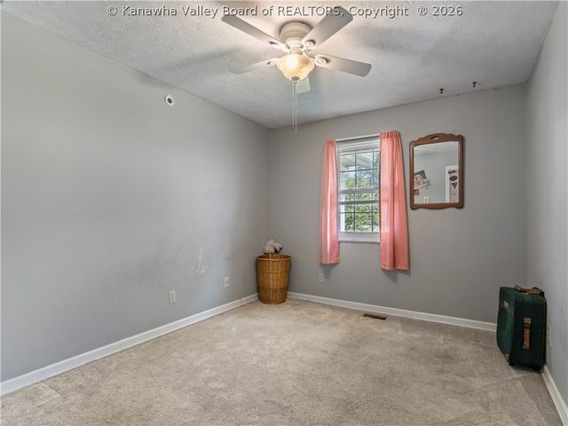 9 Brentwood Circle, Nitro, WV 25143