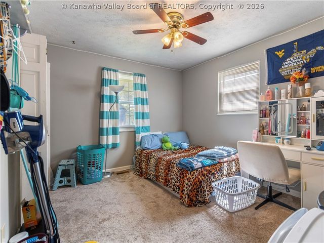 9 Brentwood Circle, Nitro, WV 25143