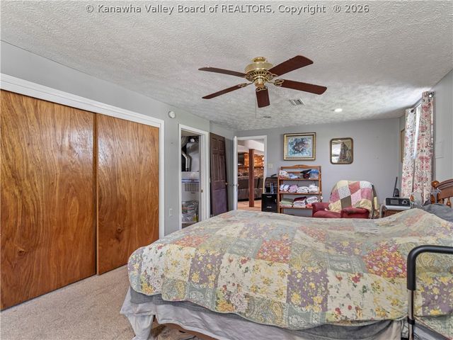 9 Brentwood Circle, Nitro, WV 25143