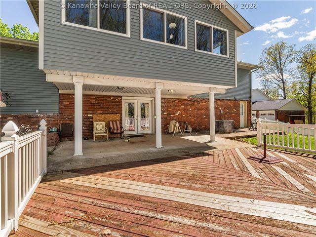 9 Brentwood Circle, Nitro, WV 25143