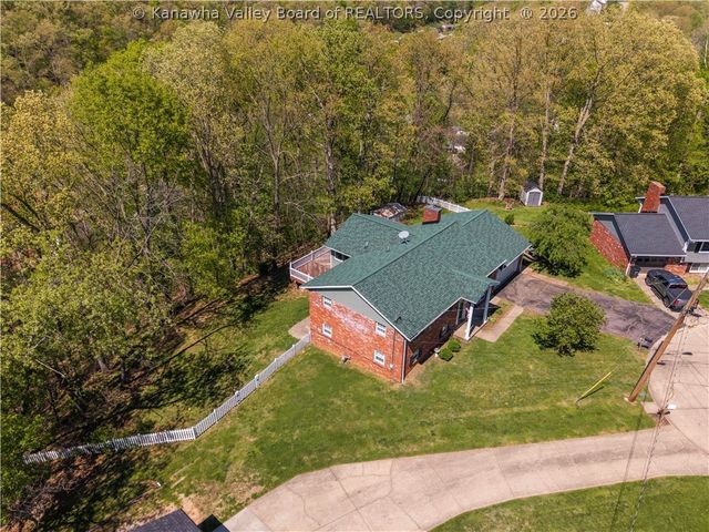 9 Brentwood Circle, Nitro, WV 25143