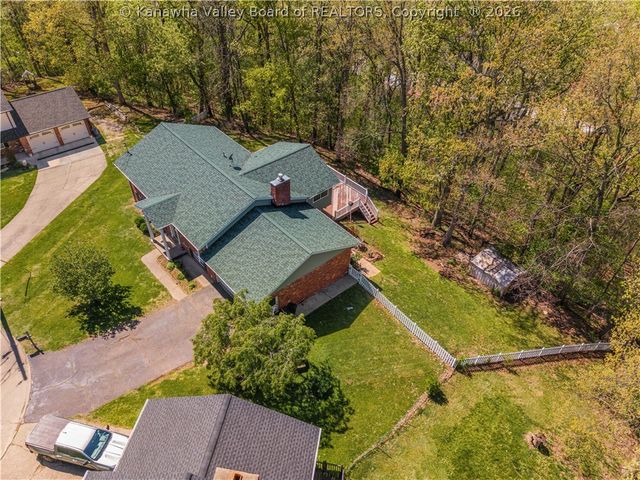 9 Brentwood Circle, Nitro, WV 25143