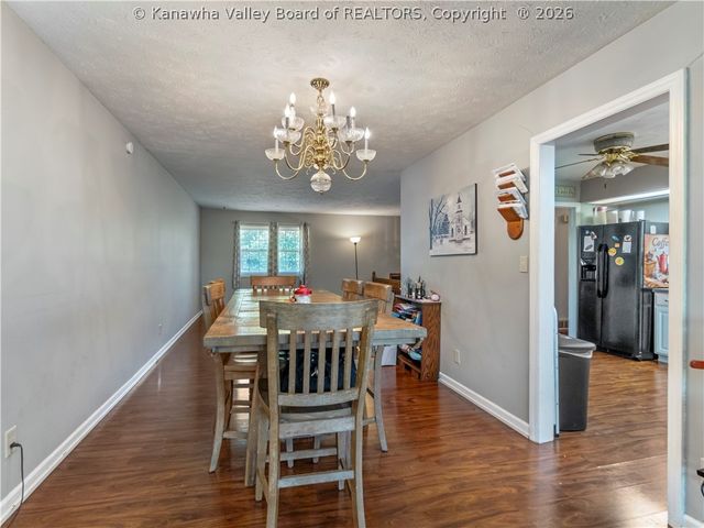 9 Brentwood Circle, Nitro, WV 25143