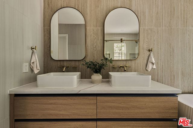 3633 Wrightwood Drive, Studio City, CA 91604