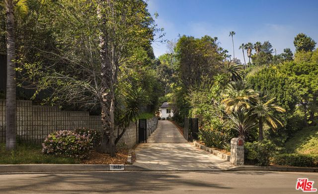 3633 Wrightwood Drive, Studio City, CA 91604