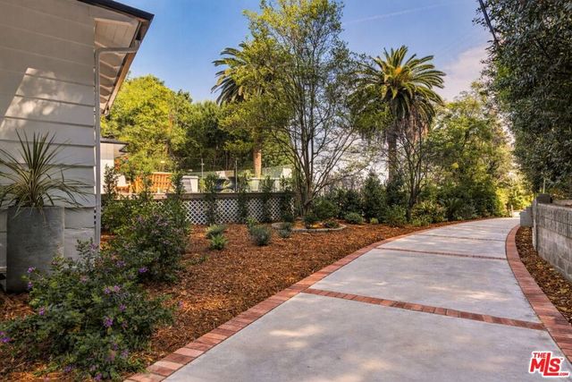 3633 Wrightwood Drive, Studio City, CA 91604