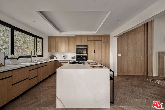 3633 Wrightwood Drive, Studio City, CA 91604