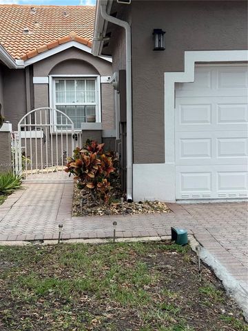 7451 S Aragon Boulevard 5, Sunrise, FL 33313