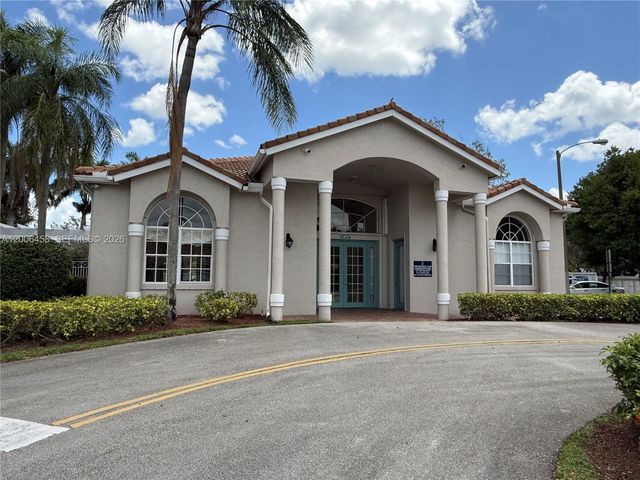 7451 S Aragon Boulevard 5, Sunrise, FL 33313