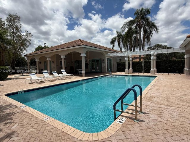 7451 S Aragon Boulevard 5, Sunrise, FL 33313