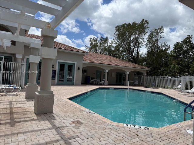7451 S Aragon Boulevard 5, Sunrise, FL 33313