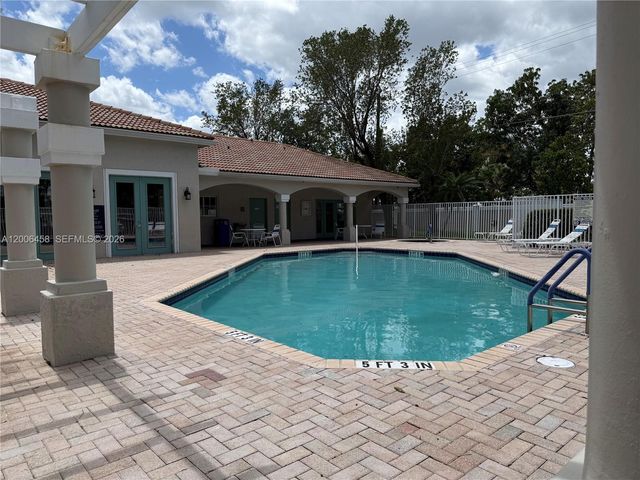 7451 S Aragon Boulevard 5, Sunrise, FL 33313