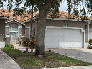 7451 S Aragon Boulevard 5, Sunrise, FL 33313