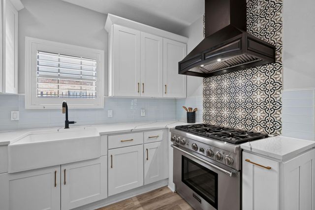 5218 Marble Gate Lane, Houston, TX 77069