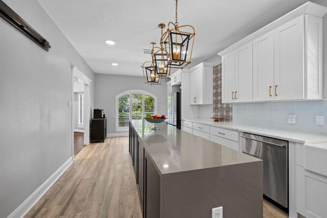 5218 Marble Gate Lane, Houston, TX 77069