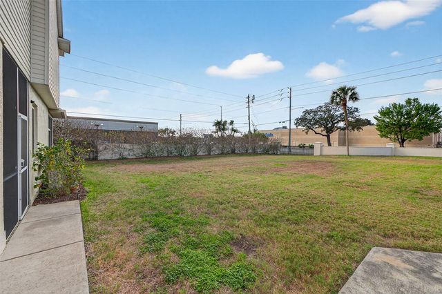 6400 46TH AVENUE N 20, Kenneth City, FL 33709