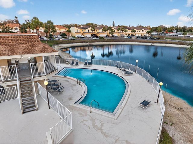 6400 46TH AVENUE N 20, Kenneth City, FL 33709