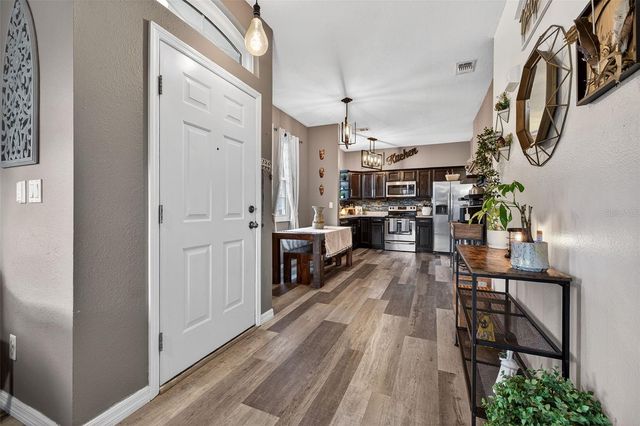 6400 46TH AVENUE N 20, Kenneth City, FL 33709